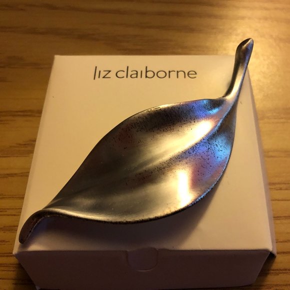 Liz Claiborne Vintage Silver Tone Leaf Brooch - Picture 3 of 3